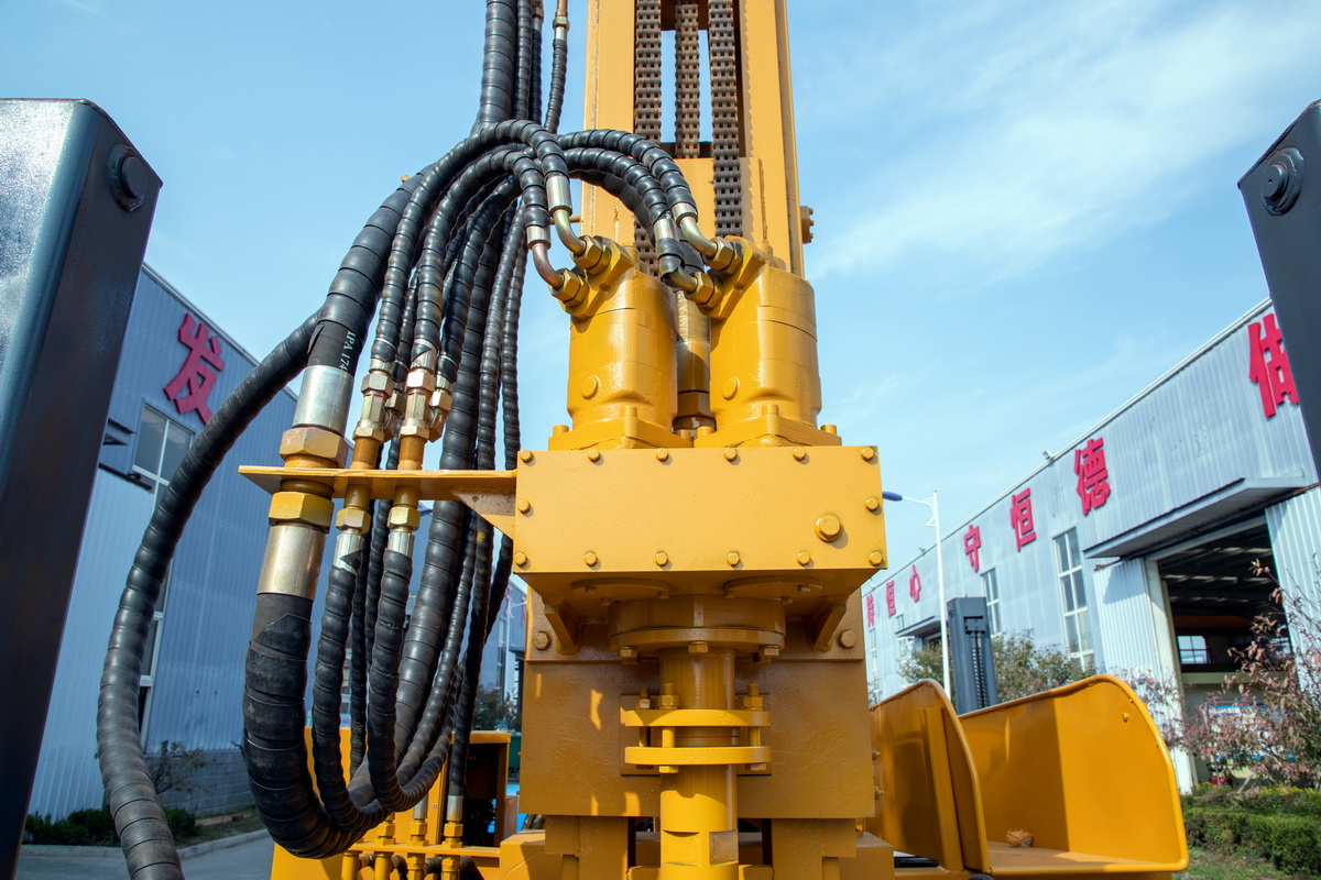HQZ400L氣動(dòng)鉆機(jī)